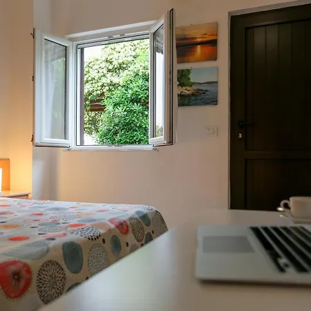 Lejlighed Eugenio Turizam Soline (Dalmatia)