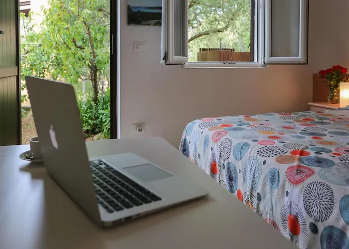 Eugenio Turizam * Soline (Dalmatia)