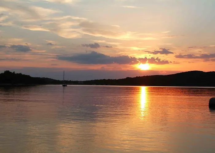 Eugenio Turizam * Soline (Dalmatia)